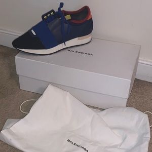 Balenciaga race runners